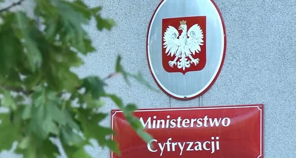 Mamy pozytywną opinię z Biura Ministra Cyfryzacji w sprawie egzaminów online